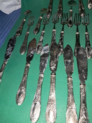 Set posate vintage in metallo