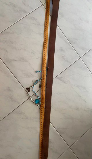 Cintura Chipie in pelle con ciondoli