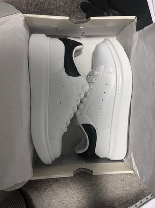 Alexander McQueen Zapatillas Blancas y Negras