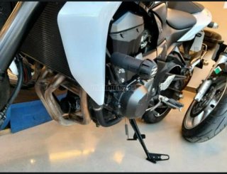 Kawasaki Z750 Blanca