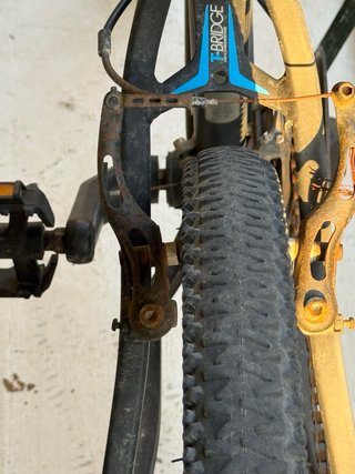 2 Bicicletas por no uso,  Necessitan una revisión.