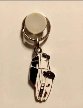 LLAVERO BMW E30 SERIE 3 BLANCO DE METAL
