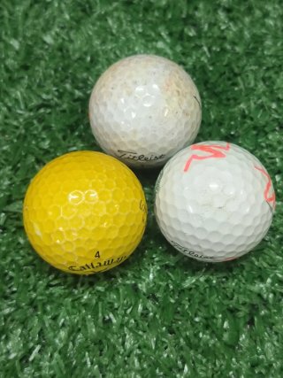 3 Bolas Golf Logos