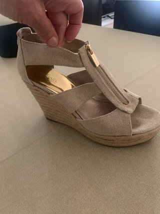 Sandalias Cuña Michael Kors color arena