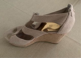 Sandalias Cuña Michael Kors color arena
