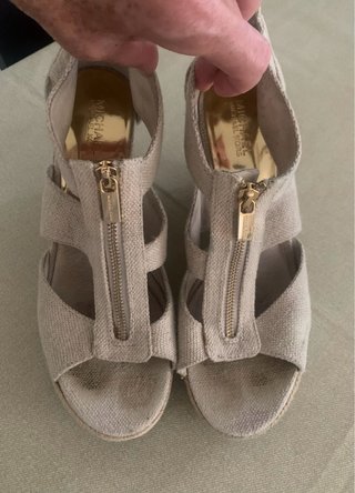 Sandalias Cuña Michael Kors color arena
