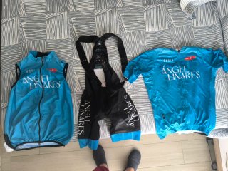 Conjunto Ciclismo Gobik Verano Ángel Linares