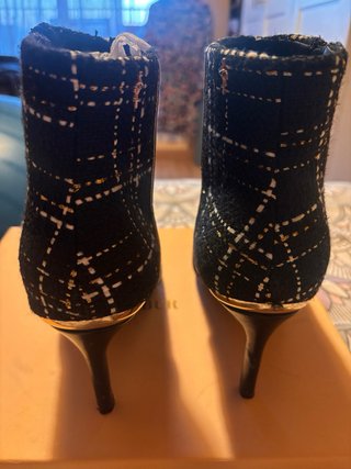 Botines Menbur Negros y Dorados Talla 38
