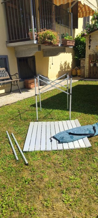 Tavolino da campeggio pieghevole