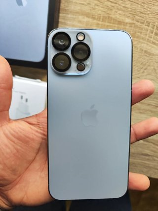 iPhone 13 Pro Max 99% salute batteria