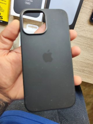 iPhone 13 Pro Max 99% salute batteria