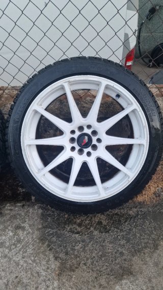 Llantas JR11