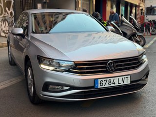 Volkswagen Passat 2.0 TDI año 2021