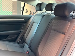 Volkswagen Passat 2.0 TDI año 2021