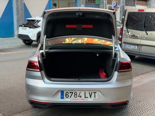 Volkswagen Passat 2.0 TDI año 2021