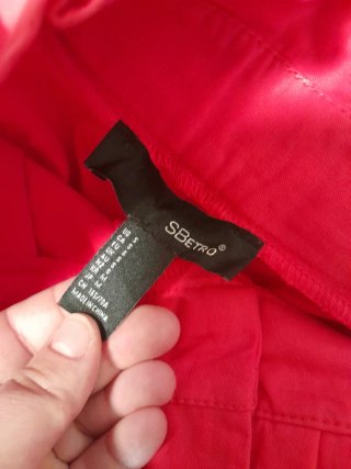 Pantaloni rossi con plissé