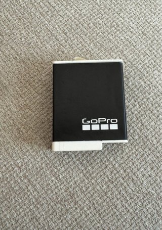 GoPro HERO 10 Black + Batería + Tarjeta