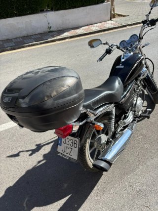 Yamaha 125 Custom Negra
