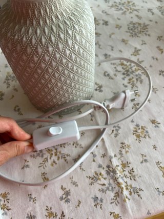 Lámpara de mesa cerámica verde y beige
