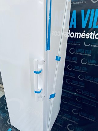 520.Frigorifico 1 puerta Vertical No Frost Nuevo