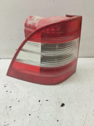 Piloto Trasero Izquierdo Mercedes ML 163