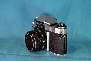 Cámara Praktica Super TL analógica