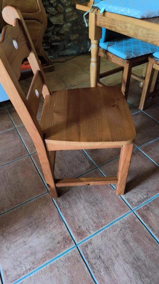 Mesa comedor madera maciza provenzal y sillas
