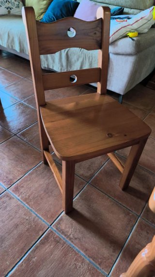 Mesa comedor madera maciza provenzal y sillas