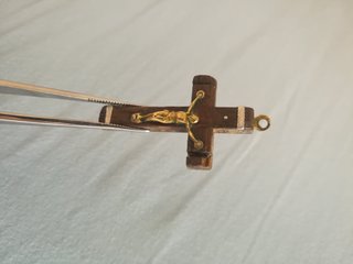 Crocifisso religioso in legno