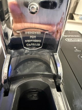 Cafetera Nespresso DeLonghi