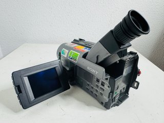 Sony Handycam Vision Video 8 CCD-TRV34