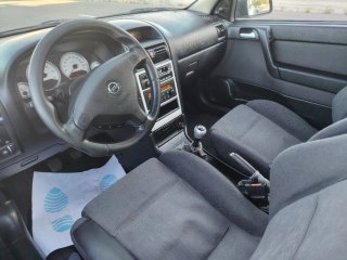 Opel Astra 2004
