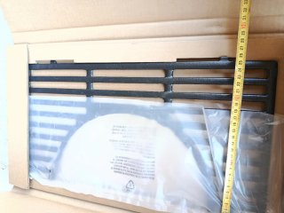Griglie nere in metallo per barbecue Weber
