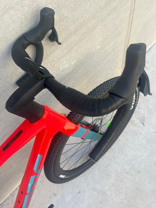 BICICLETA GRAVEL BMC KAIUS 01