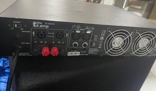 Amplificador y 2 Altavoces Profesionales
