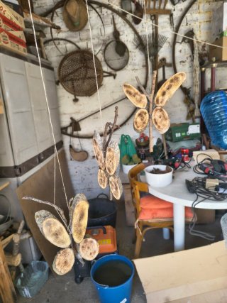Animales de madera rústicos