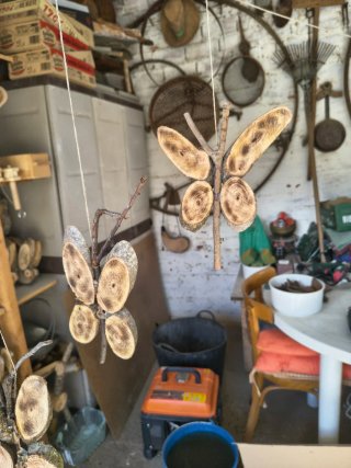Animales de madera rústicos