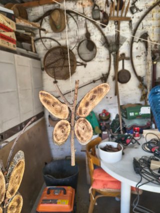 Animales de madera rústicos