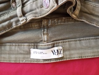 Pantalón Zara verde entallado M