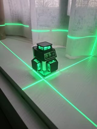 Nivel laser verde 3D 12 lineas 360