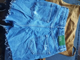 Shorts vaqueros desgastados