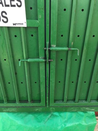 Remolque verde para coche