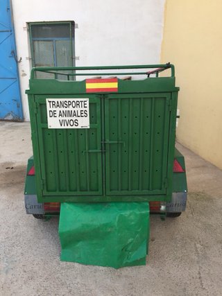 Remolque verde para coche