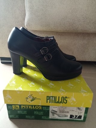 Botines negros mujer