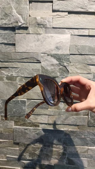 Gafas de sol TIWI. De ÓPTICA