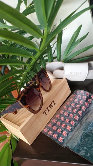 Gafas de sol TIWI. De ÓPTICA