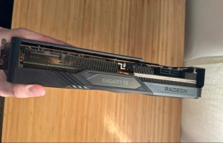 Gigabyte RX 7800 XT 16GB Tarjeta Gráfica