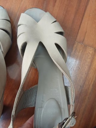Sandalias Plumers Beige Tacón