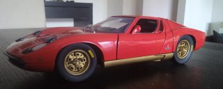 Lamborghini Miura 1:18