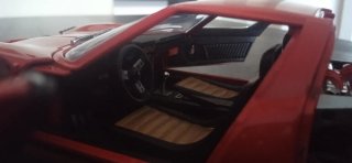 Lamborghini Miura 1:18
